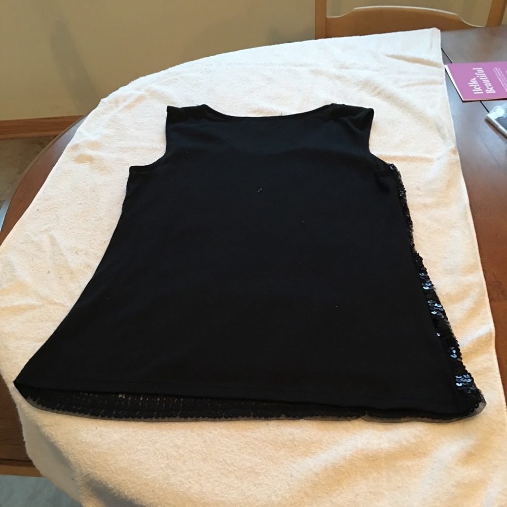 Top - Picture 3 of 4